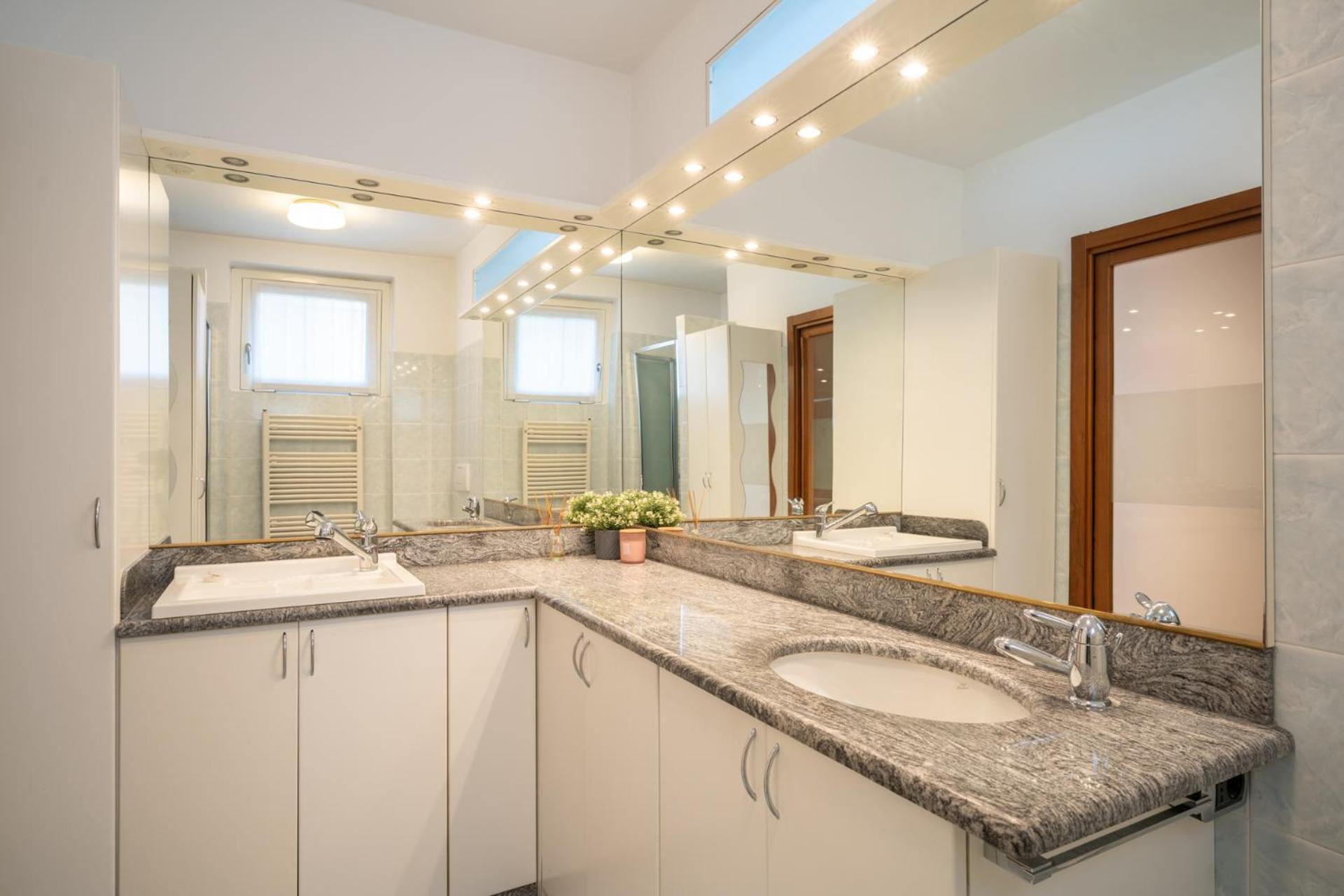 Como Lake - Apartment In Residence 5 Minutes From Lecco Center Galbiate ภายนอก รูปภาพ